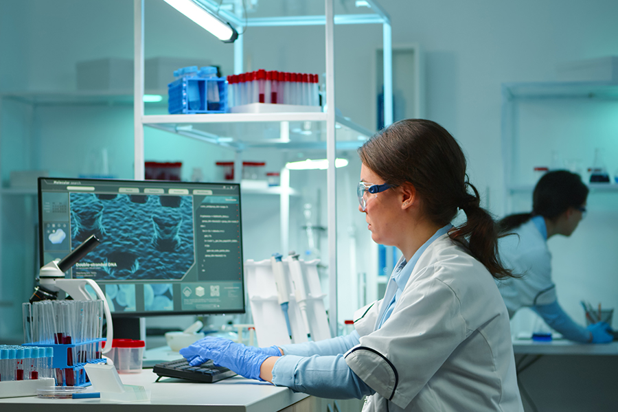 Optimizar continuamente el sistema de investigación y desarrollo de productos y promover la actualización de las soluciones de laboratorio.